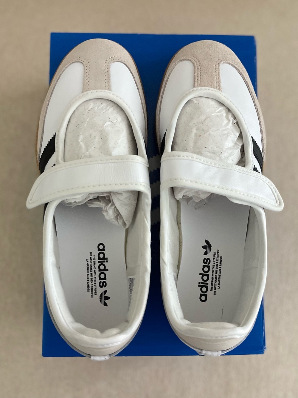 Size 7 - Adidas Samba Jane W White Black
JR1402 Women's BRAND NEW - Picture 3 of 9